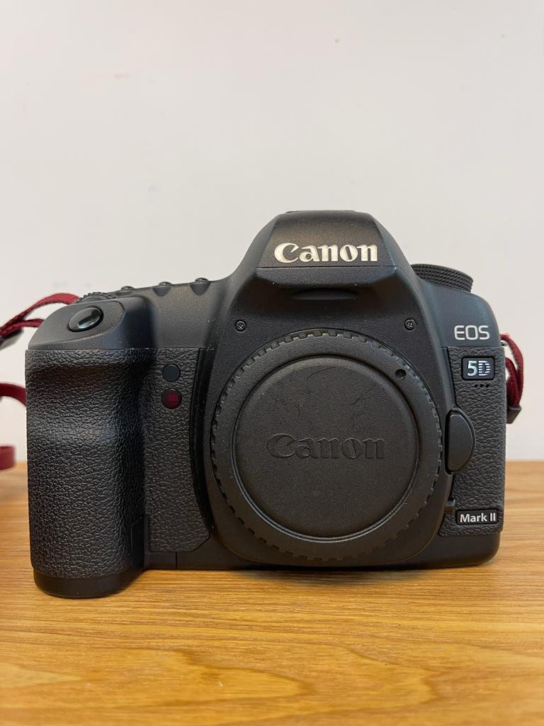 Canon 5D MKII MK2 連直倒，遙控RC6 及原廠電池 MK II MK2, 攝影器材, 相機 Carousell