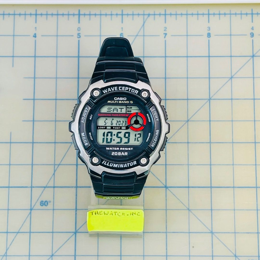CASIO WV M200 WAVE CEPTOR ALARM CHRONO WATER RESISTANT 20BAR