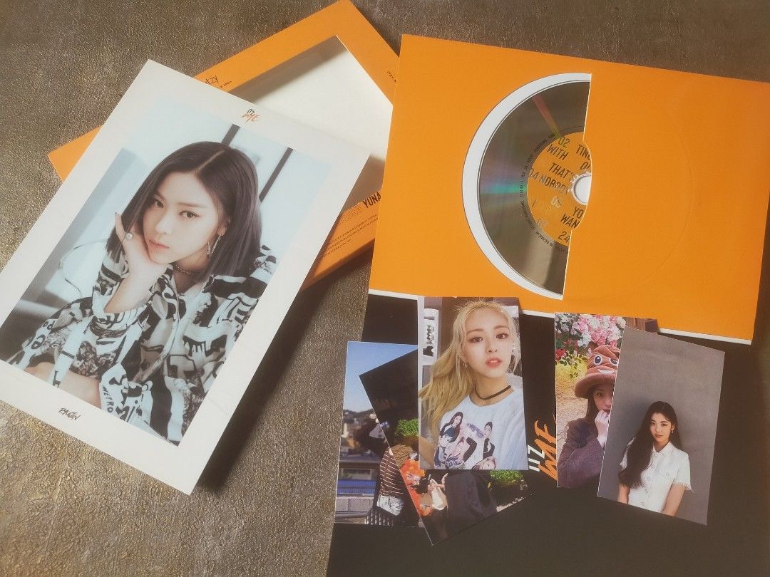 CD album K-Pop Itzy original on Carousell