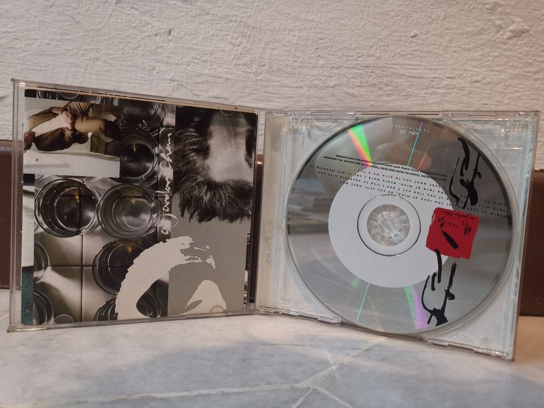 CD) 陳小春Jordan Chan 抱一抱, Hobbies & Lifestyle, Music & Media