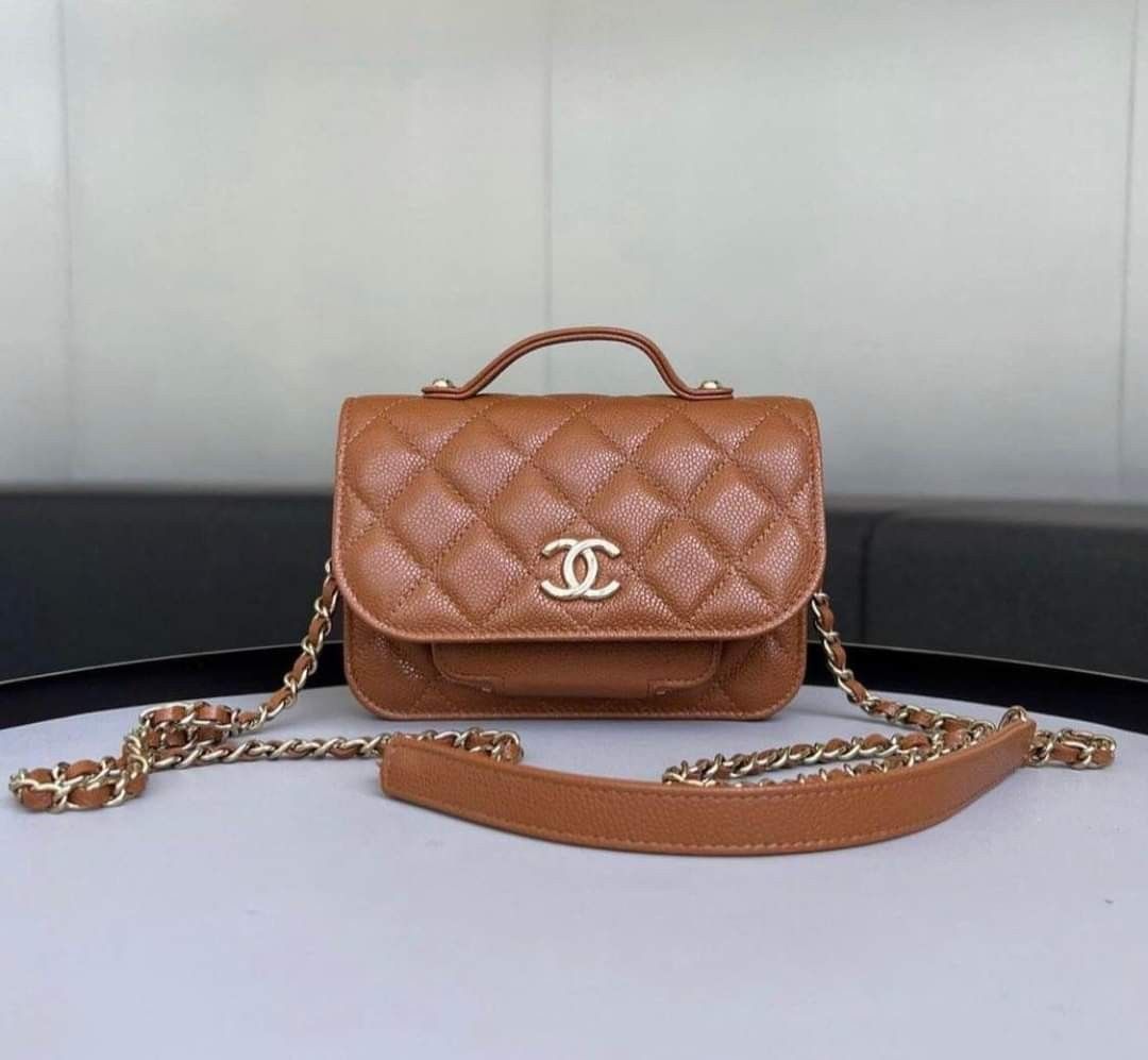 Chanel Business Affinity Medium Caviar GHW, Luxury, Bags & Wallets on  Carousell