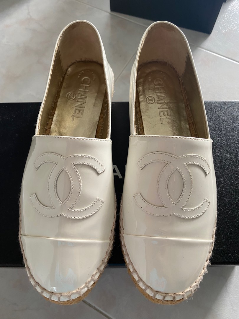 White espadrilles top chanel