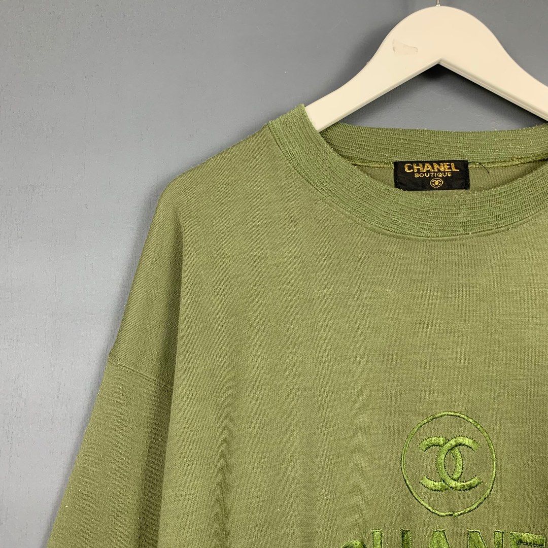 Chanel Sweatshirt