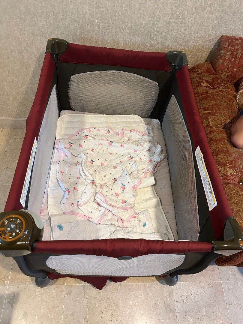 Chicco travel cot hot sale mattress