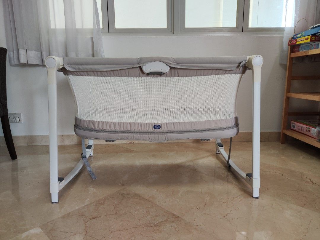 Chicco zip & hotsell go travel crib