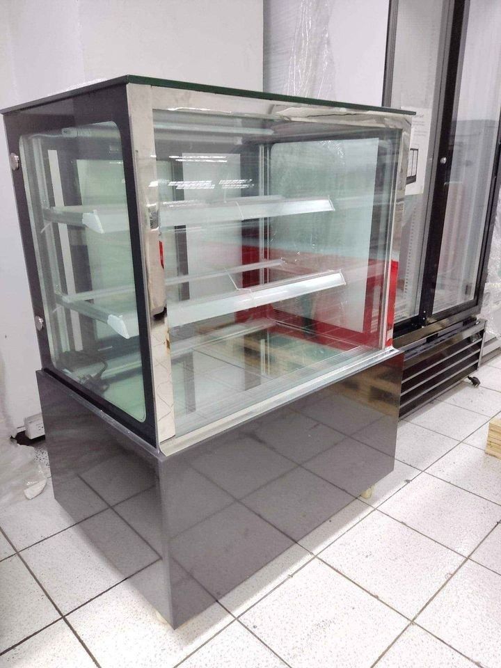 COMMERCIAL JAPANESE DISPLAY CHILLER SQUARE TYPE (WHITE & BLACK), TV ...