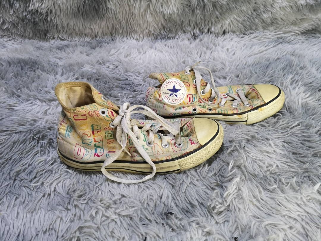 Dirty white high top converse 2025