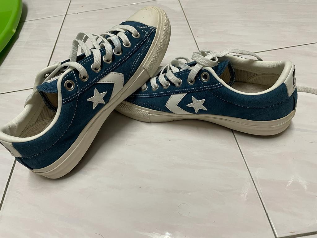 Converse skateboarding, Men's Fashion, Footwear, Sneakers on Carousell