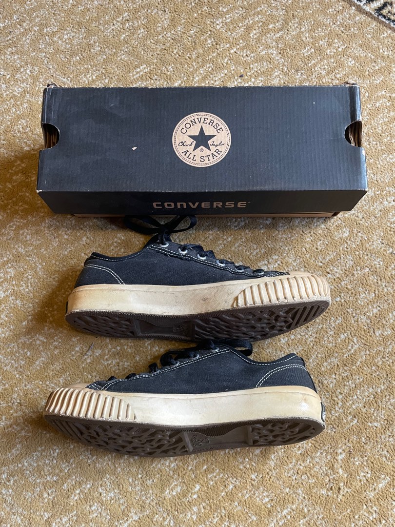 Converse Vintage Ox, Men's Fashion, Footwear, Sneakers on Carousell