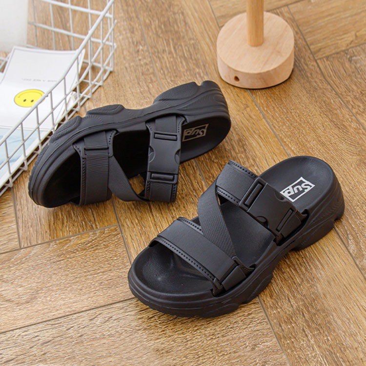 Cute chunky sandals outlet