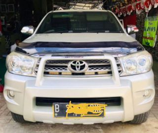 Fortuner 2.7G Lux A/T tahun 2010