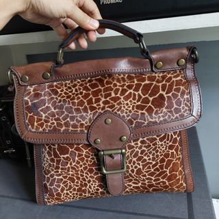 Fossil giraffe bag discount