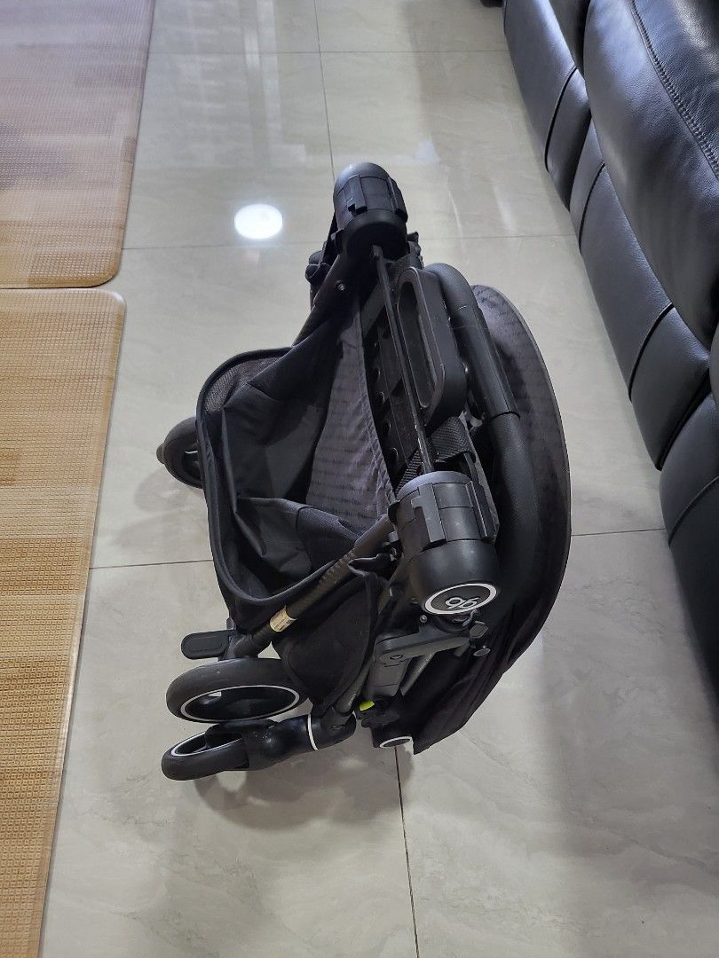 GB carbon fiber 3.9kg foldable stroller Babies Kids Going Out
