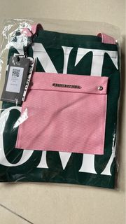 (Category: ) located in . Submitted by londonshoppee (Listing ID 1234505307, Image 1). Description: .