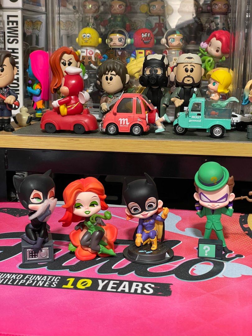 Gotham City DC Pop Mart (Category: Figurines & Statues) located in Manila. Submitted by jongabor (Listing ID 1234452431, Image 1). Description: Pop mart DC Gotham City Batgirl 700 Poison Ivy 600 Catwoman 600 Riddler 600 LAST PRICE POSTED 😀 Gcash or BPI Grab Lalamove Gogo express Buyer’s expense 📍 Sampaloc Manila Sure buyer only para mabilis ang communication .