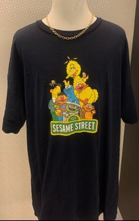 GU X SESAME STREET 聯名短袖T恤 尺寸美版M 約9成新 售$300