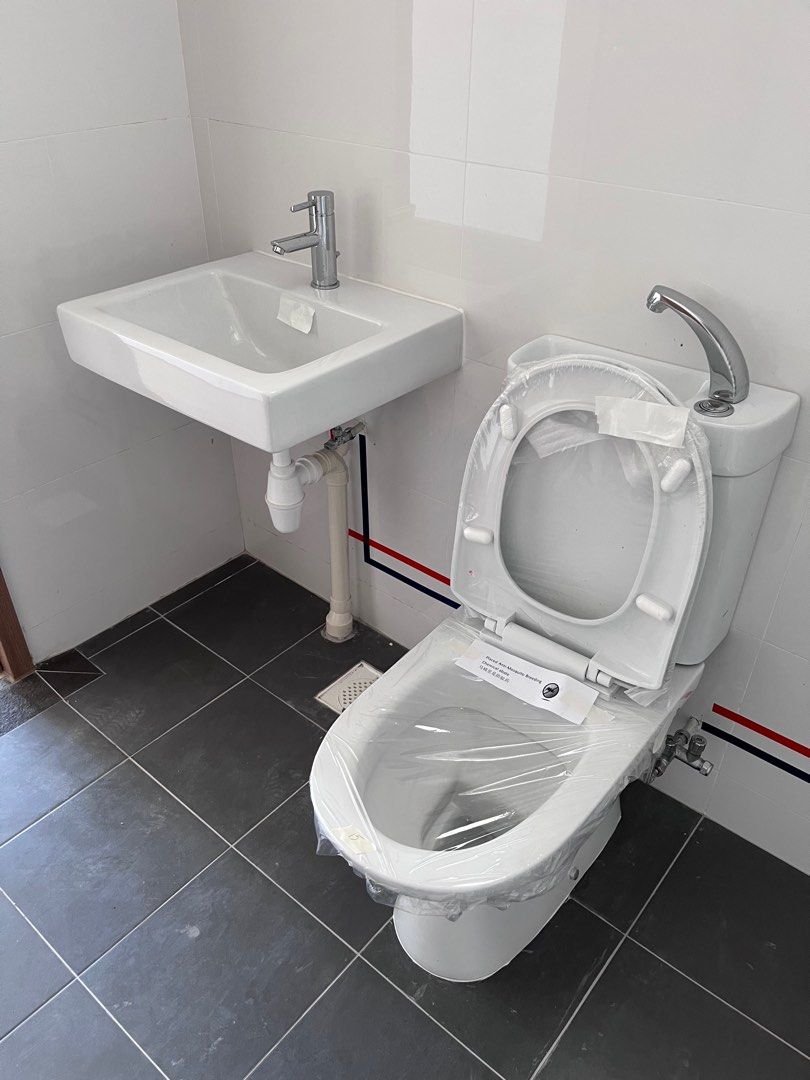 NEW HDB BTO Toilet Bowl & Sink, Furniture & Home Living, Bathroom