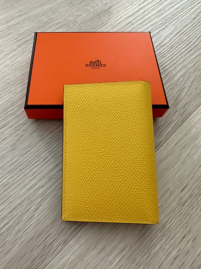 Hermes Bearn Card Holder, Men's Fashion, Watches & Accessories, Wallets & Card  Holders on Carousell