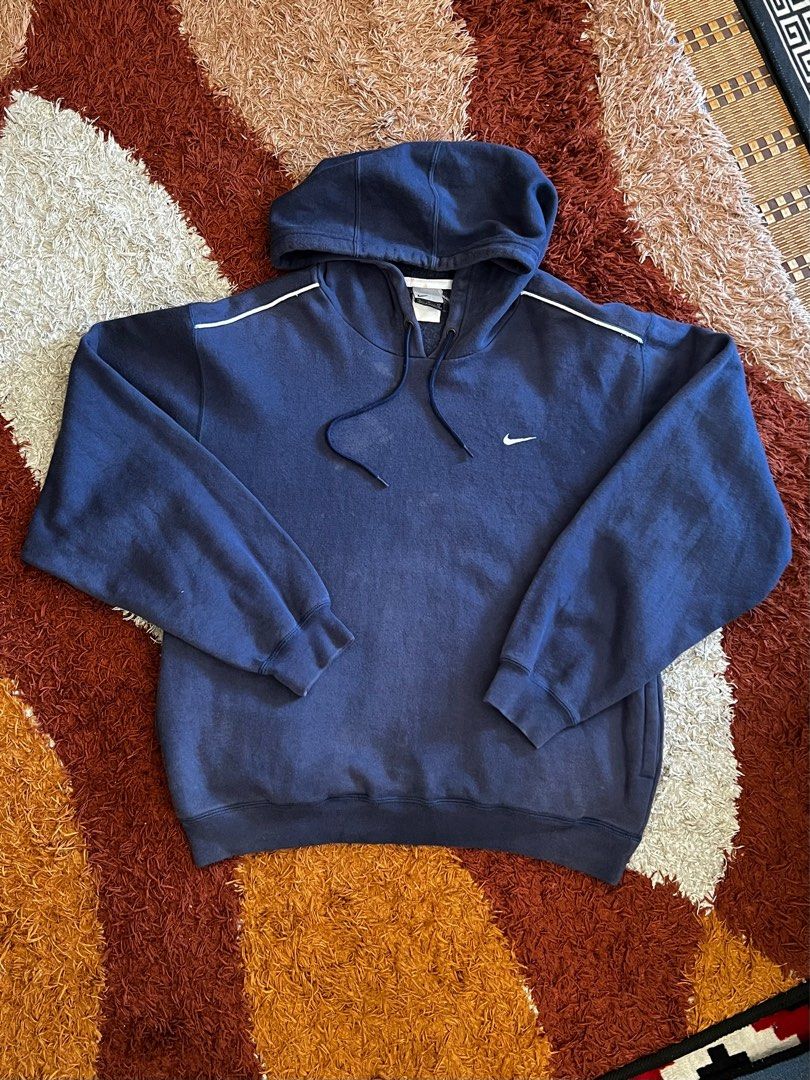 Nike mini logo hot sale hoodie
