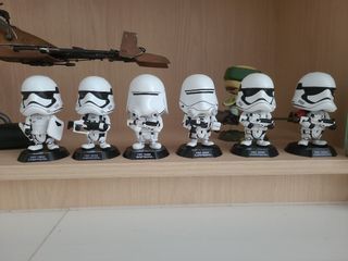 Hot Toys Cosbaby First Order Storm Troopers.