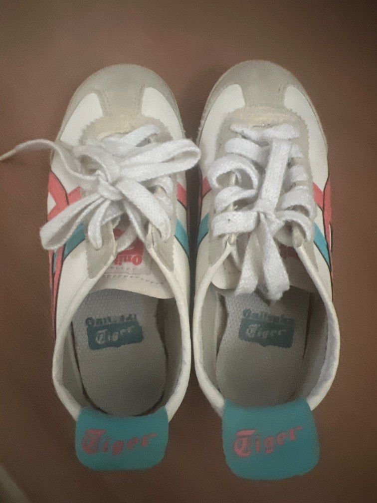 Init suka Tiger Shoes (Category: Babies & Kids Fashion) located in Quezon City. Submitted by declutterwithme.a (Listing ID 1234444997, Image 2). Description: Fits. Age 5 yrs old - USK11,17.5vm Condition 4/5 Slightly used .