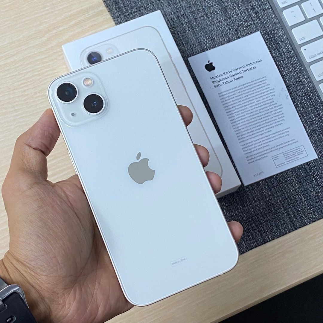iPhone 13 128GB Starlight iBox 1 Bulan pakai, Telepon Seluler & Tablet ...