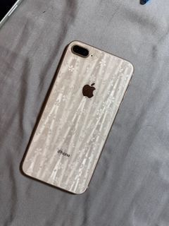 iPhone 8 plus 玫瑰金 有貼膜保存良好