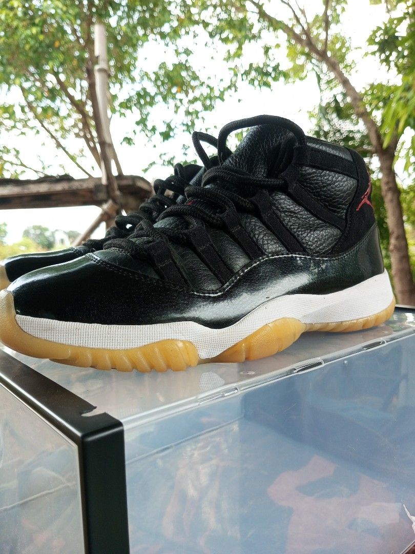 J11 Retro 72 10 Men s Fashion Footwear Sneakers on Carousell
