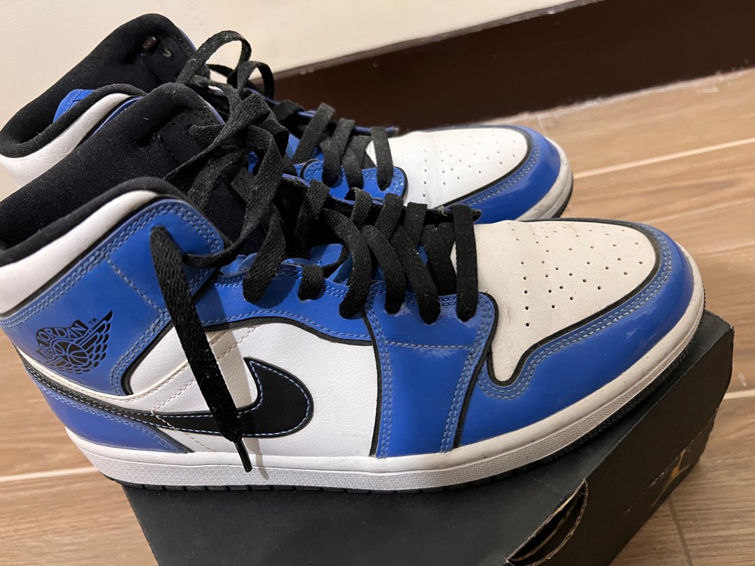 jordan mid se signal blue