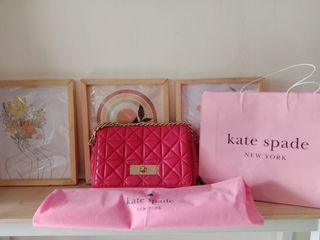 Kate Spade Bag flap medium warna fuchsia kondisi 90%