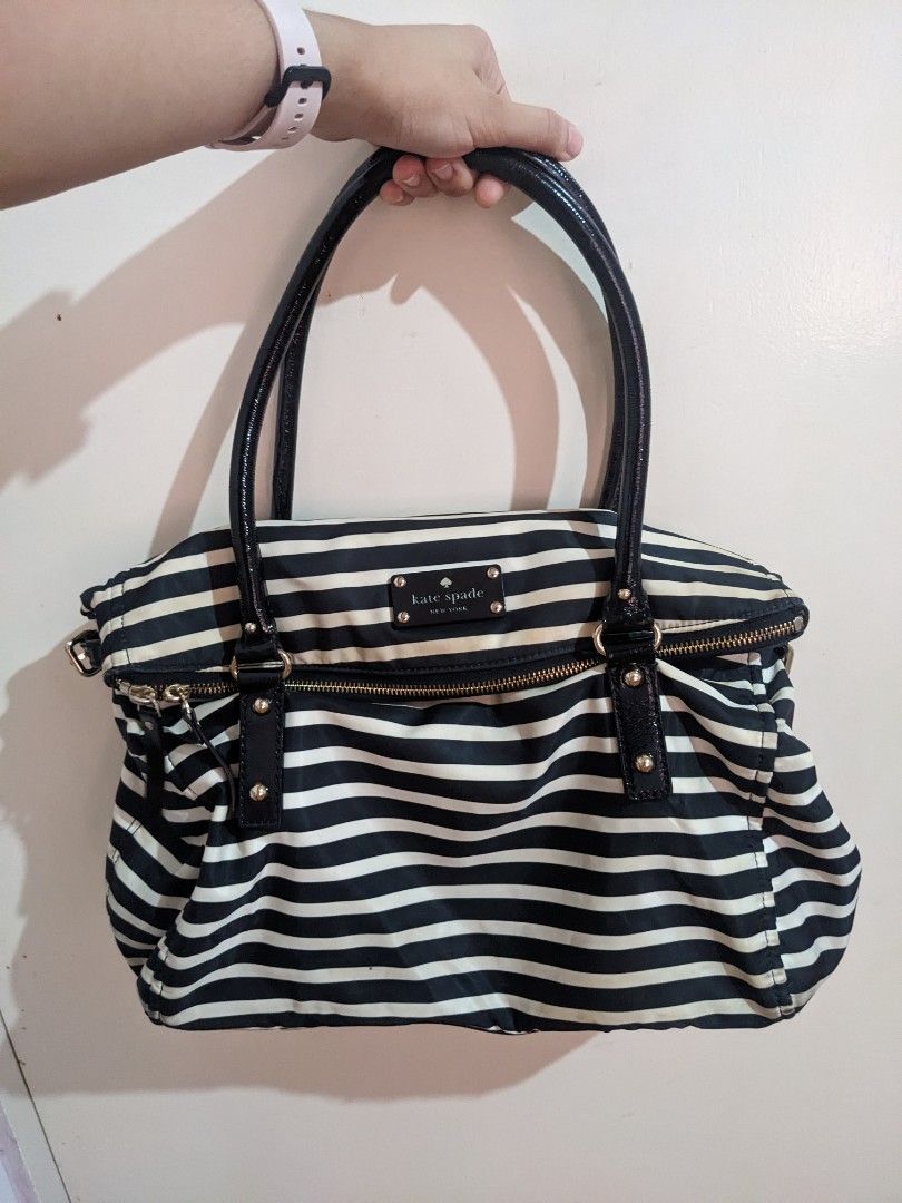 Kate spade black hotsell and white striped handbag