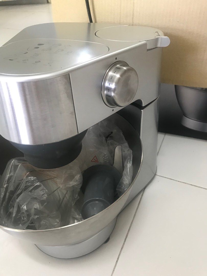 Kenwood stand mixer, food processor KM280, TV & Home Appliances