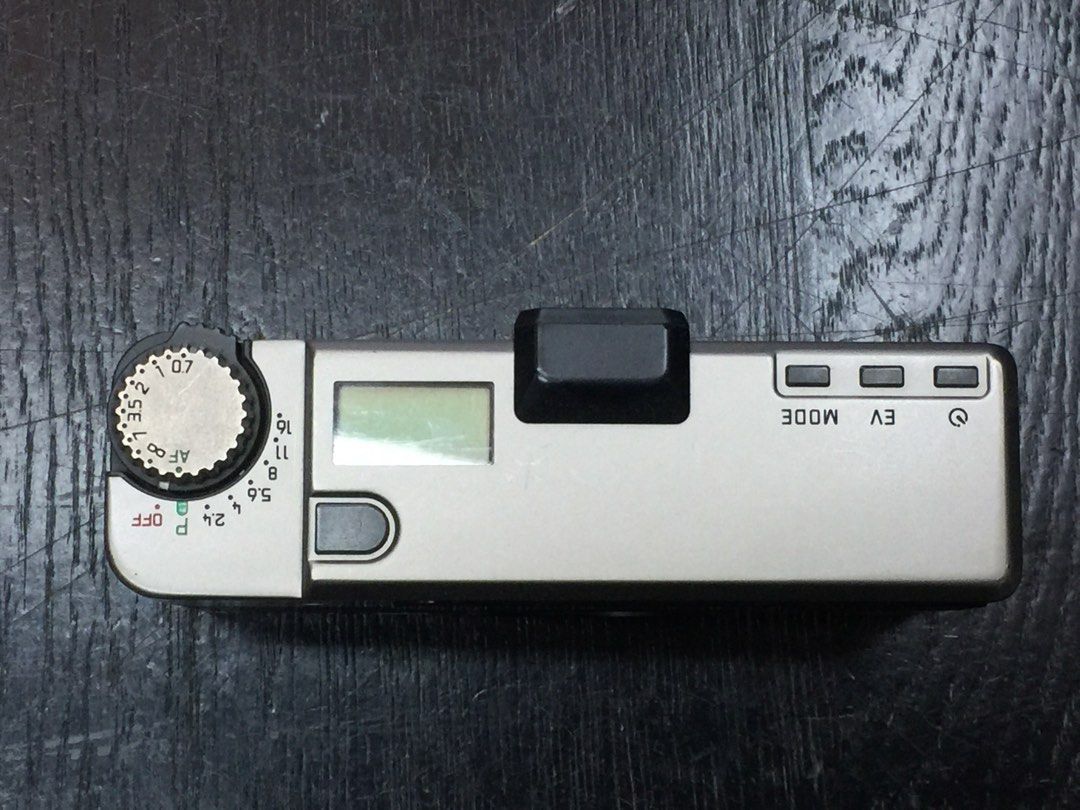 LEICA minilux フィルムカメラ シルバー　E02エラー表示あり LEICA minilux フィルムカメラ シルバー E02エラー表示あり