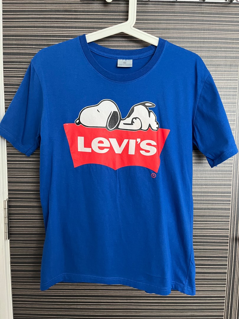 Manifold to bound Power cell Levis X Snoopy T-shirt, Men's Fashion, Tops & Sets, Tshirts & Polo Shirts  on Carousell