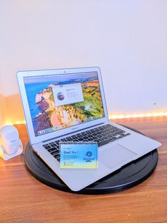 LIKE NEW MacBook Air 13 core i5 RAM 4GB SSD 128GB murah meriah