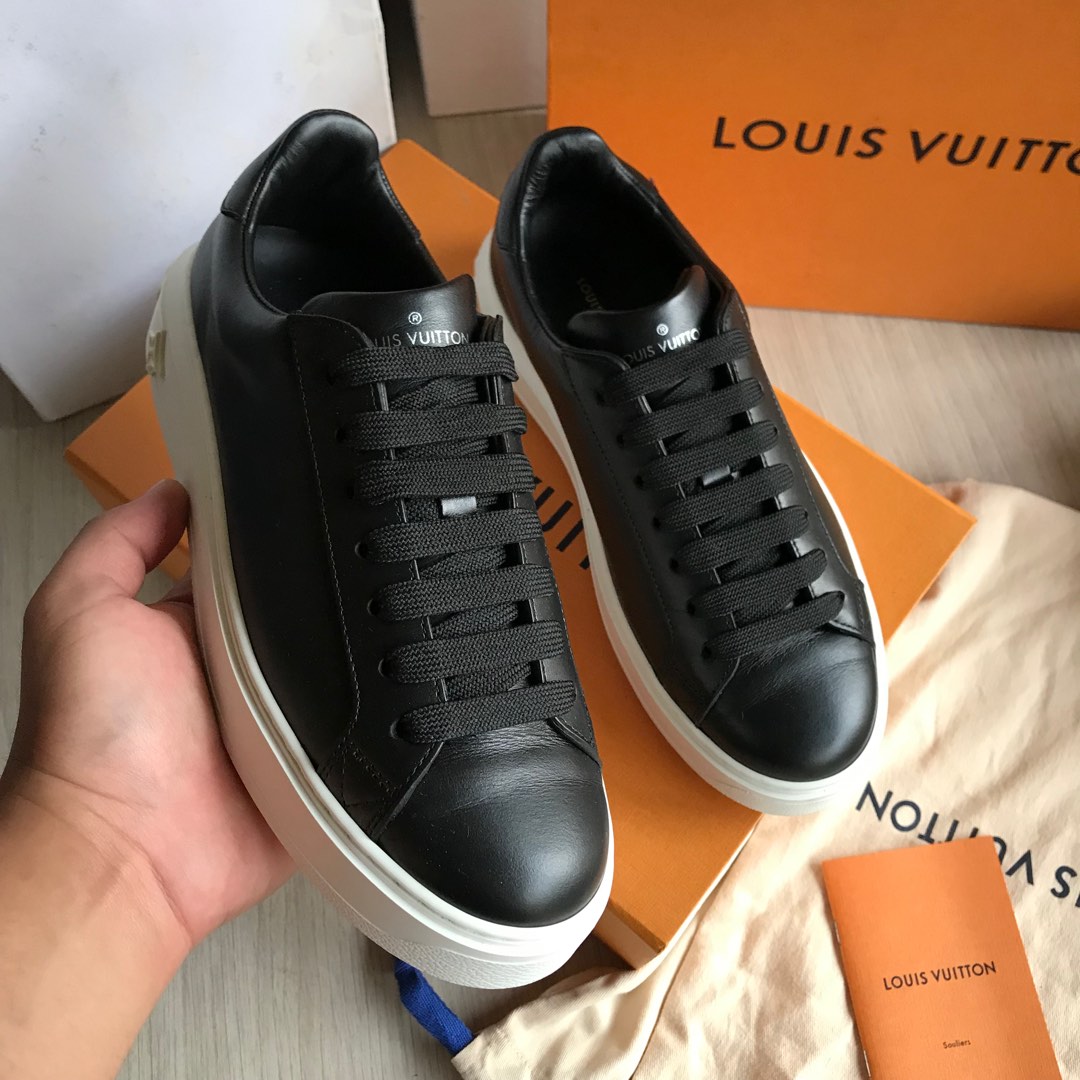 Louis Vuitton Sneaker Black Suede Leather Lace Up Uniform Men Sz LV 5 US 6