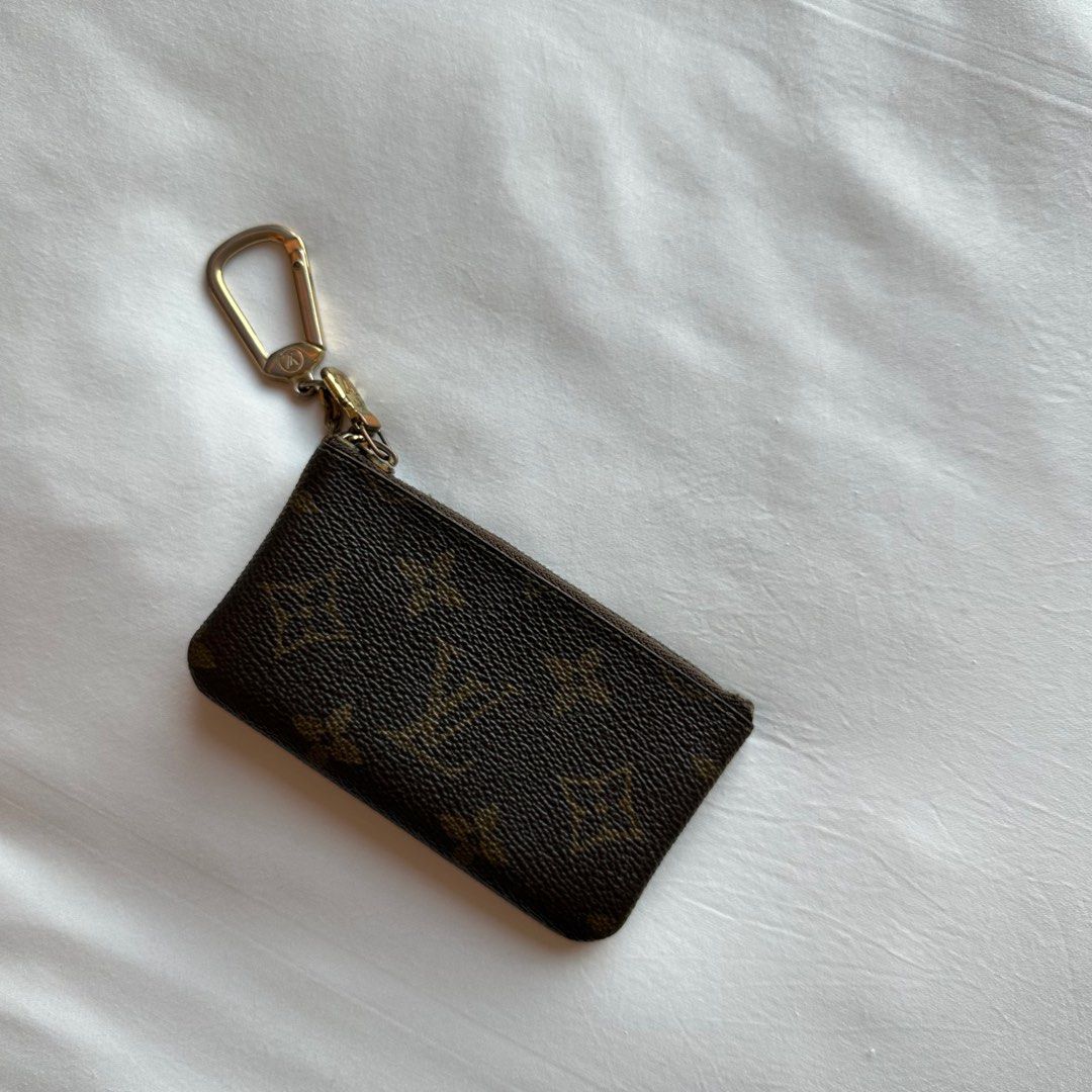 LV LANYARD, Men's Fashion, Watches & Accessories, Wallets & Card Holders on  Carousell