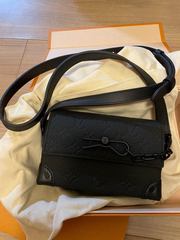Original LV steamer messenger bag, Luxury, Bags & Wallets on Carousell