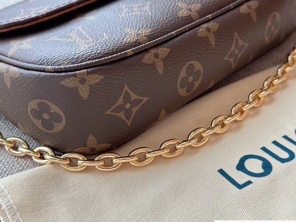Wallet On Chain Ivy Monogram Empreinte Leather - Women - Small Leather  Goods