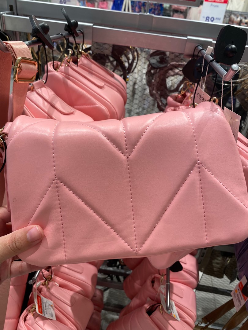 MAX FASHIONS BAG on Carousell