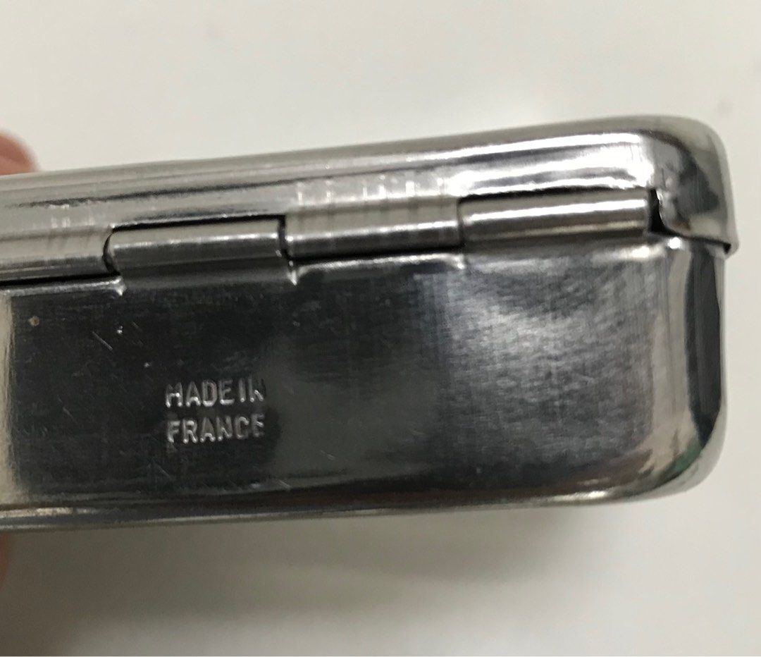 METAL RIZLA CIGARETTE ROLLING TIN 1950s, Hobbies & Toys, Collectibles ...