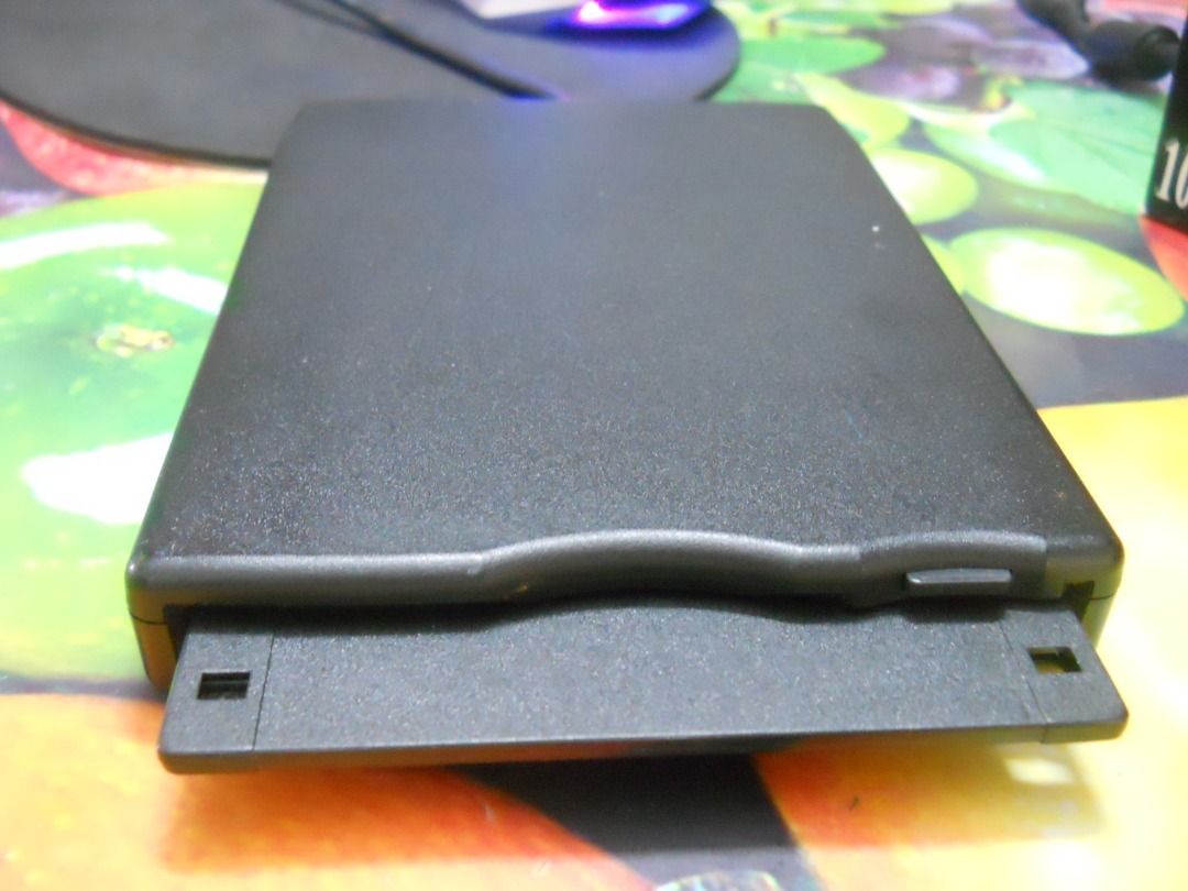 MITSUMI USB Portable Floppy Disk Drive & DATAplus 2HD 1.44mb diskettes