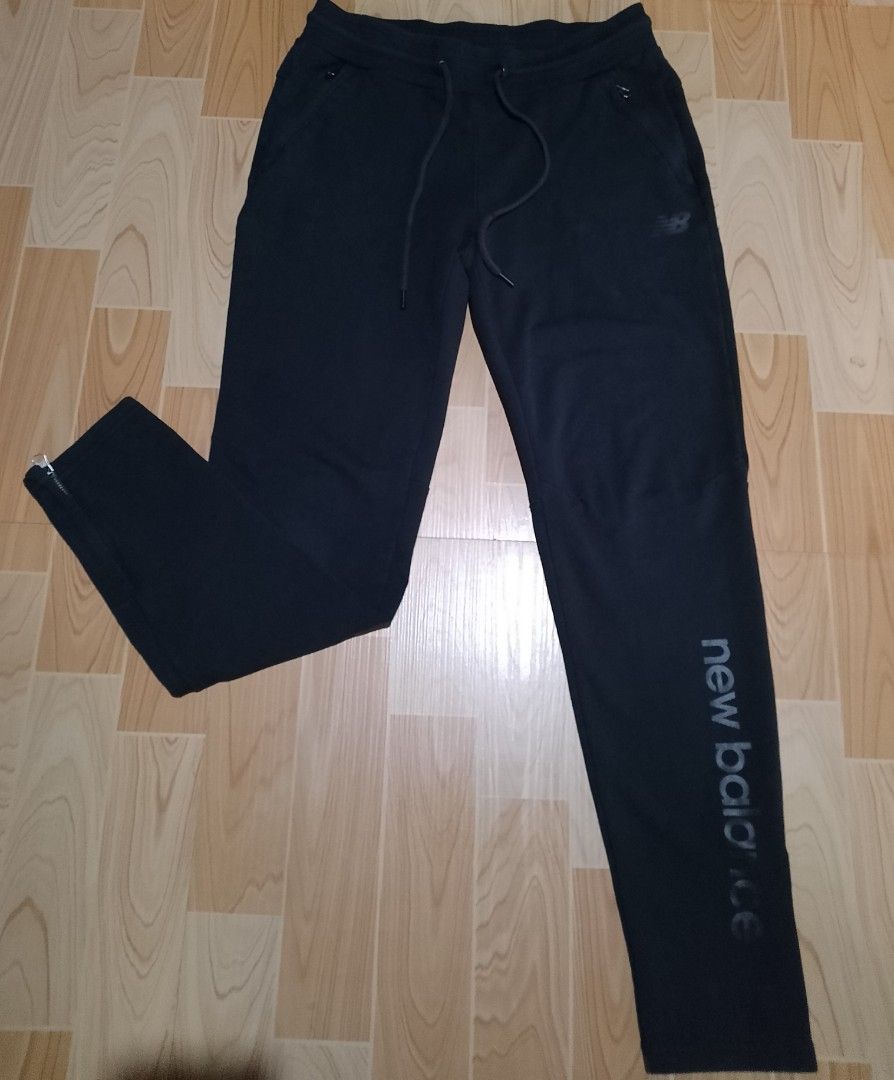 New balance fleece jogger pants, Men's Fashion, Bottoms, Joggers on
