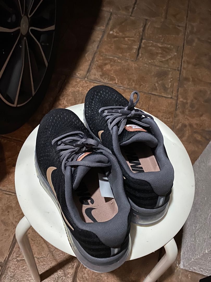 Black and gold sales air max womens