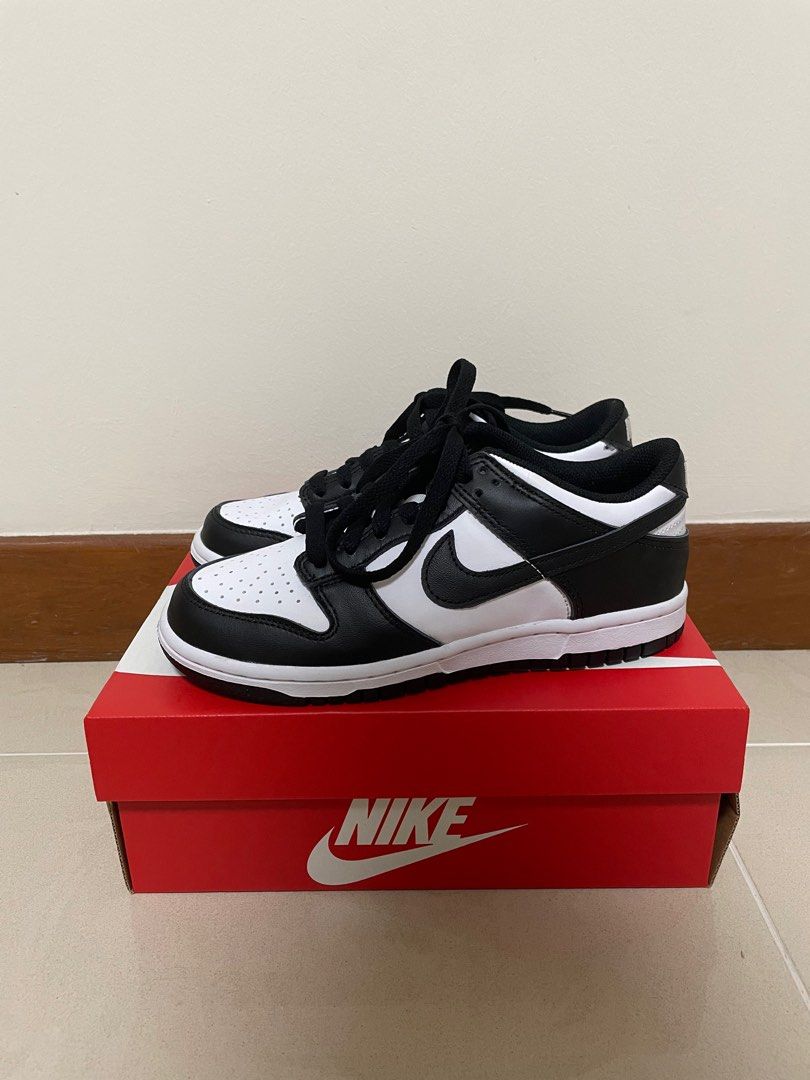 junior nike dunks size 4