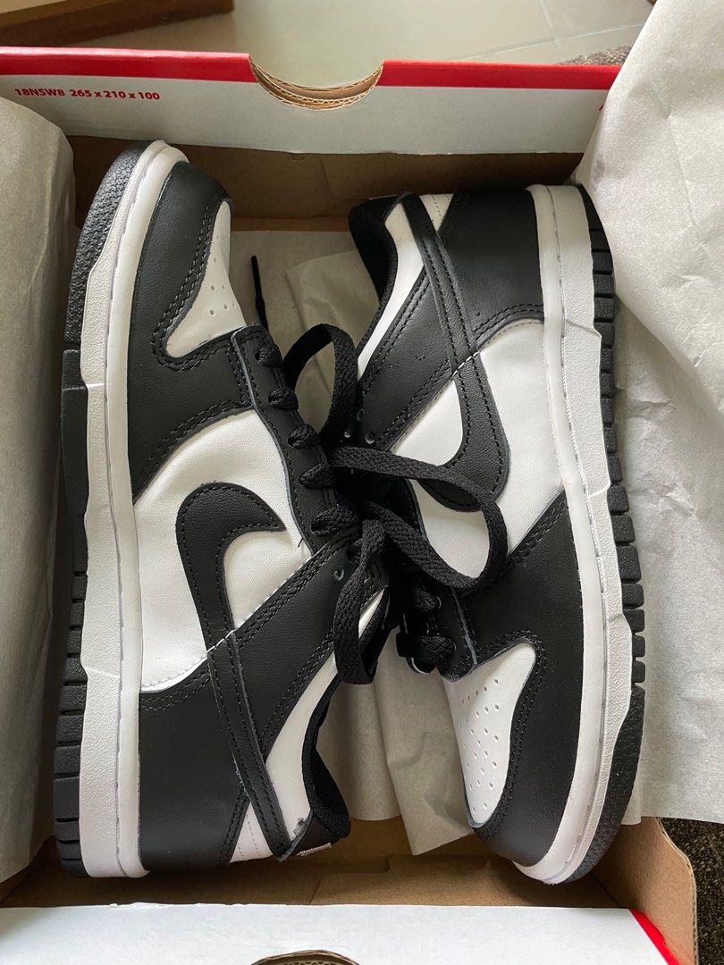 junior nike dunks size 4