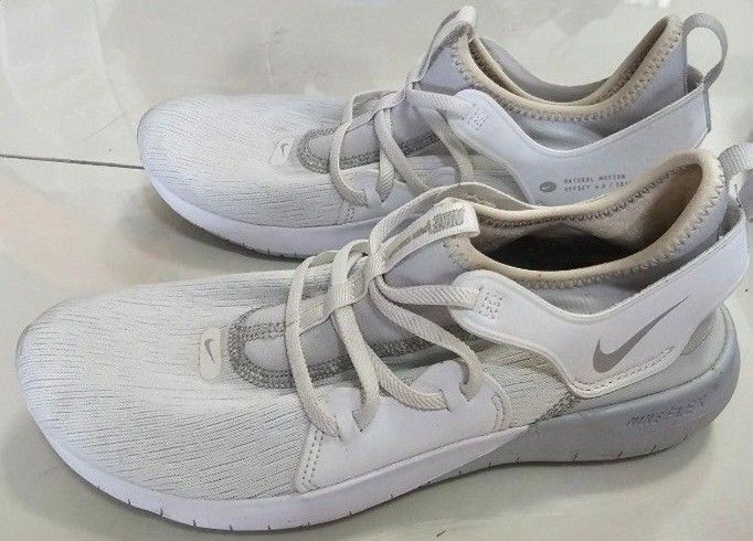 Nike Running Flex 2019 Natural Motion 6.0 in White