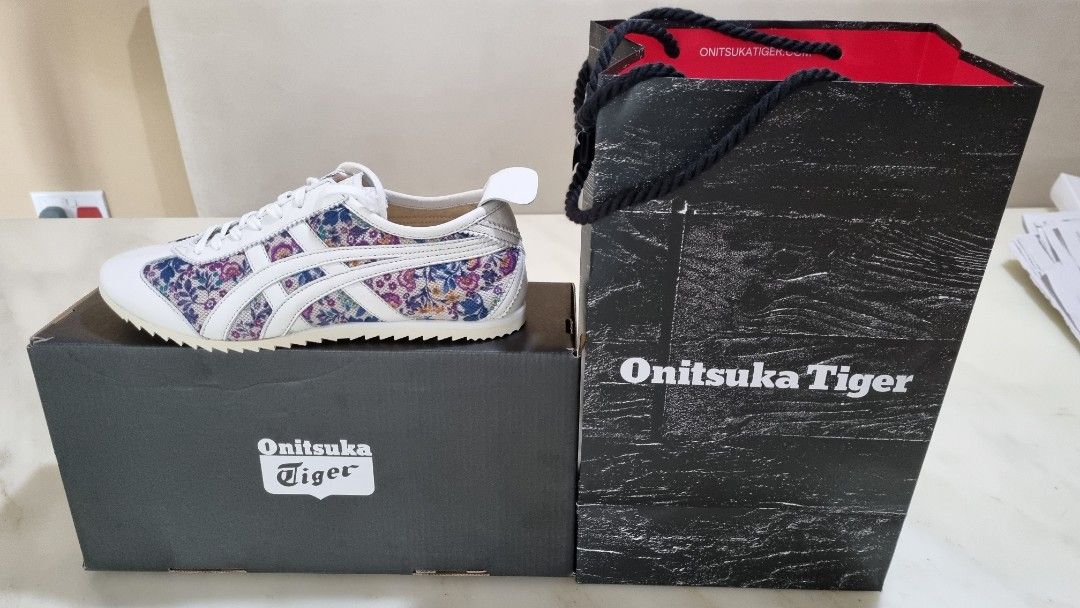 Onitsuka Tiger (Category: Sneakers) located in Singapore. Submitted by 007recycle (Listing ID 1234508701, Image 1). Description: Brand new Japan exclusive Onitsuka Tiger women sneakers. Model : Limber UD Prestige..