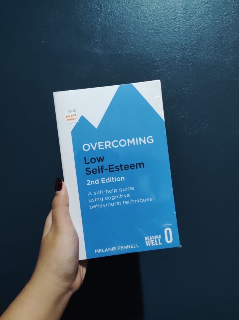 low selfesteem selfimprovement book (english book), Buku