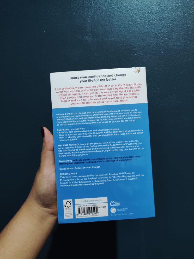 low selfesteem selfimprovement book (english book), Buku